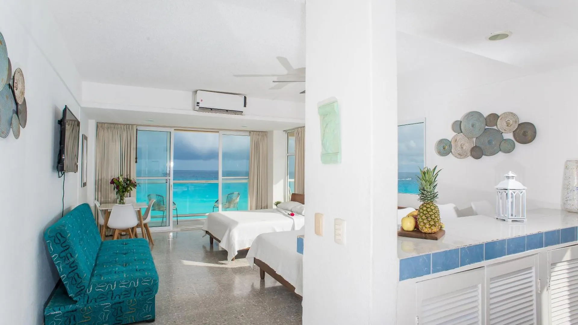 Amazing Oceanviews Beachfrt Condo Walk To Eat, Drink, Play Cancun 0*,  Mexico